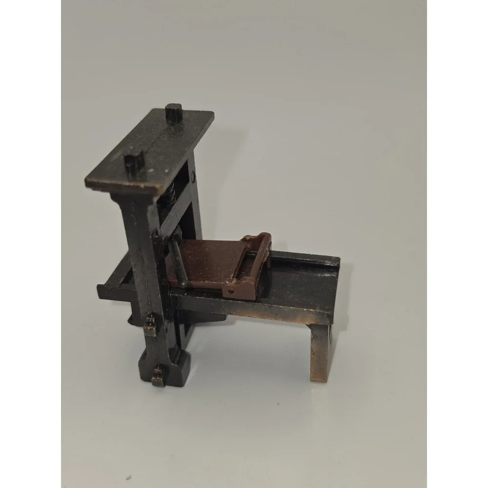 VINTAGE Diecast Bronze Color Metal Pencil Sharpener PRINTING PRESS‎ 2.5